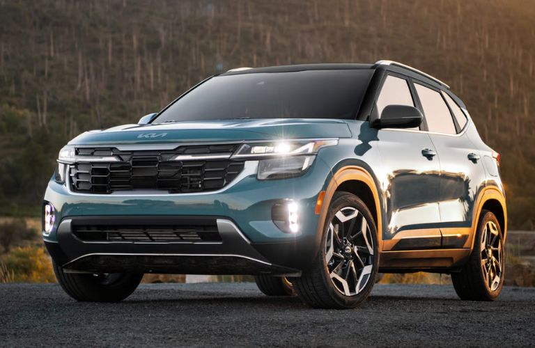 2026 Kia Seltos front and side view